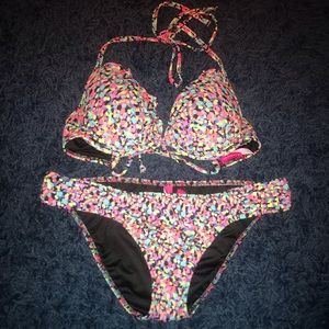 VS Victoria’s Secret Bikini